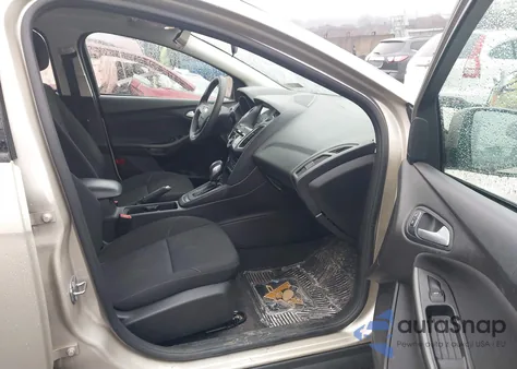 2018 Ford Focus Sel z USA, uszkodzony, nr VIN 1FADP3H20JL255001